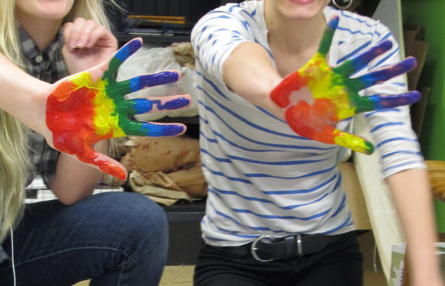 Paint on hands